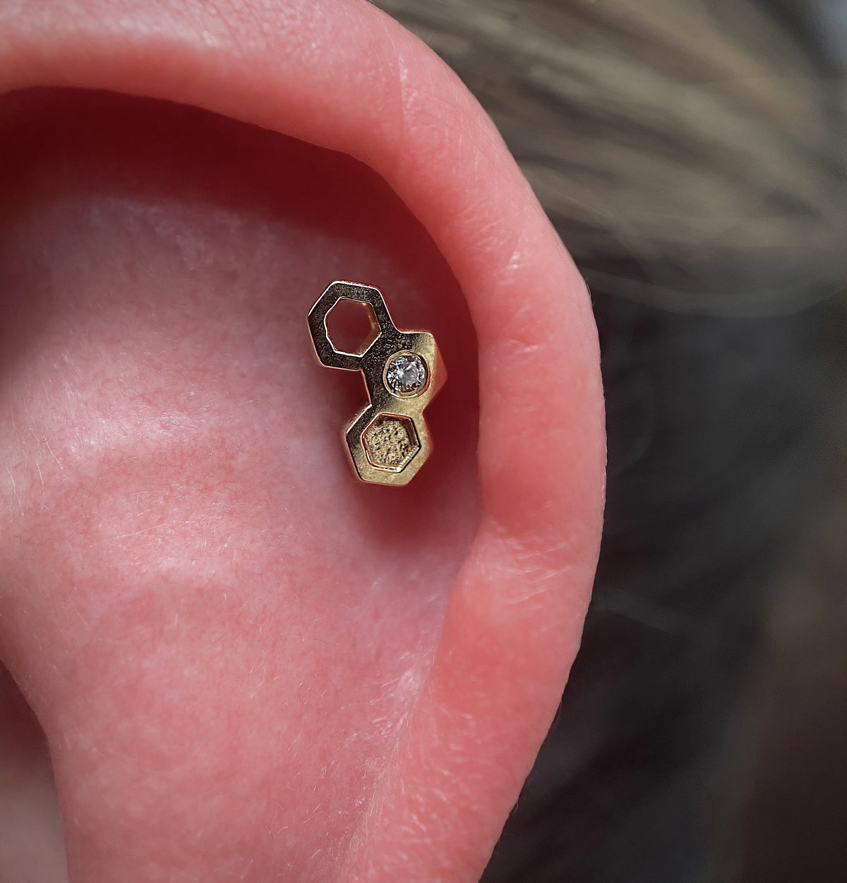 Honeycomb With Gem End