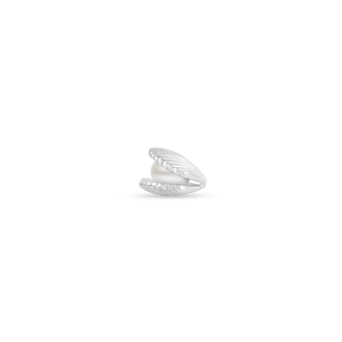 Open Shell with Genuine Pearl End